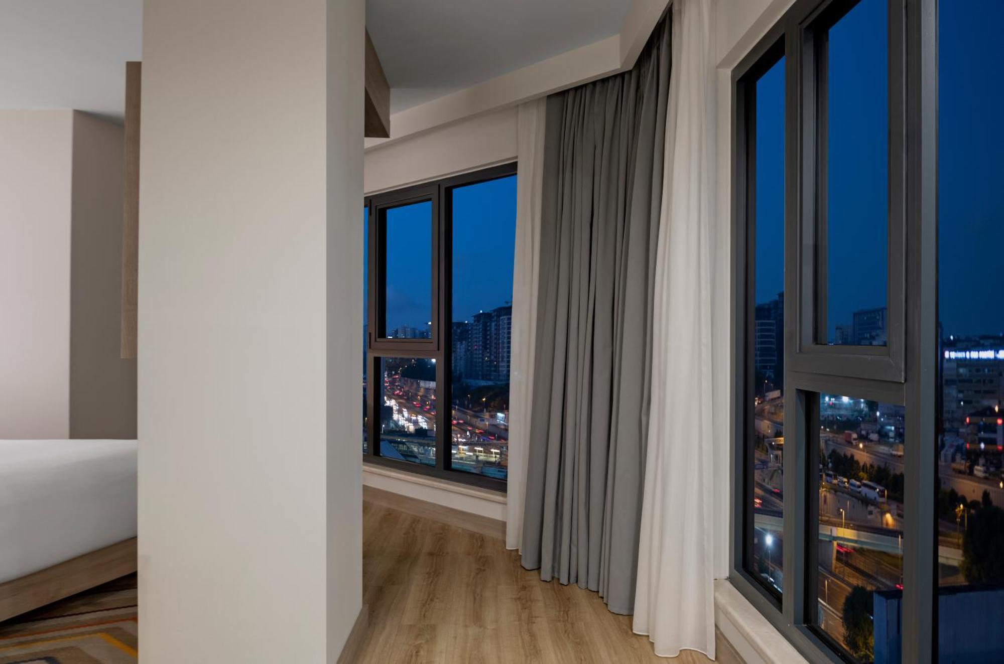 Hampton By Hilton Merter Hotel