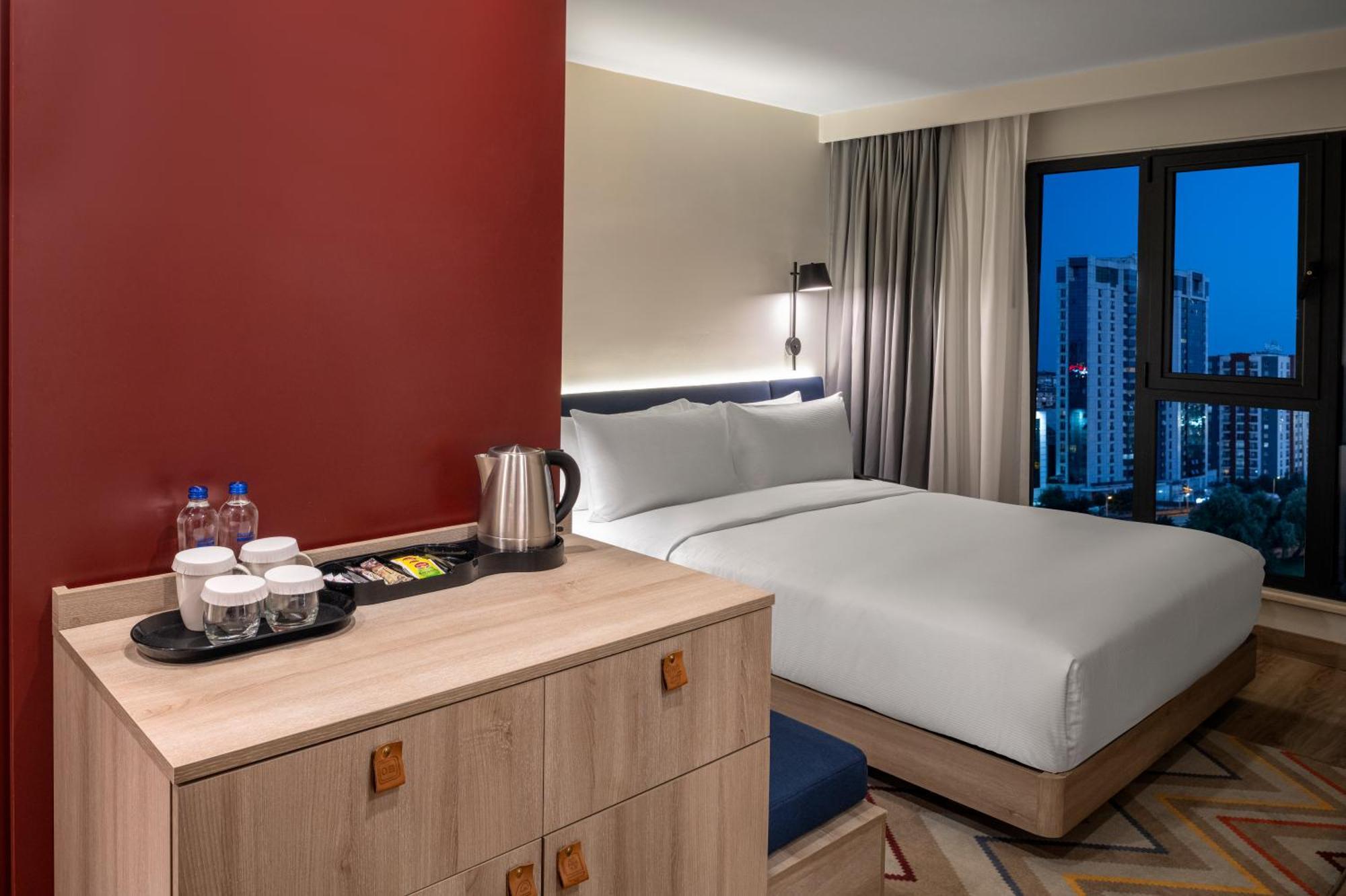 Hotel Hampton By Hilton Merter